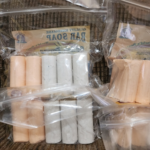 Amish Farm Soap 4 packs 5 huge bars 5oz each soap total 20 bars Made in USA - Picture 3 of 6